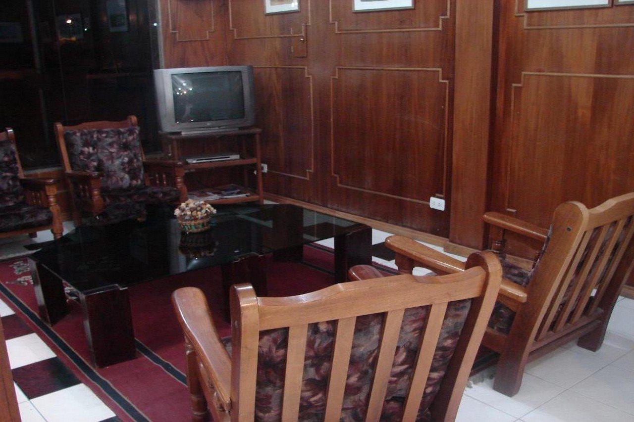 Cheltum Hotel Трелью Екстер'єр фото